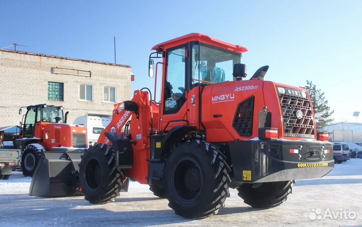 Фронтальный погрузчик Redstar 2300GT, 2024