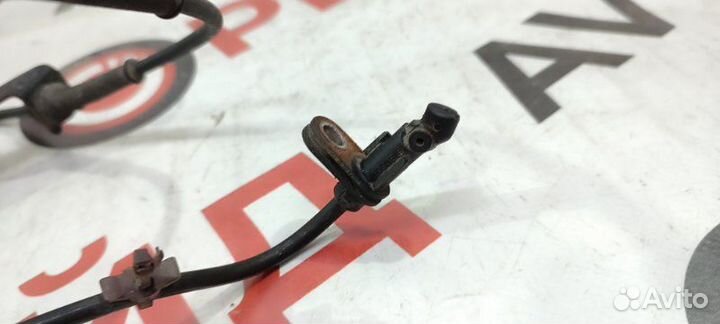 Датчик ABS задний Nissan Dualis KNJ10 MR20 03.2009