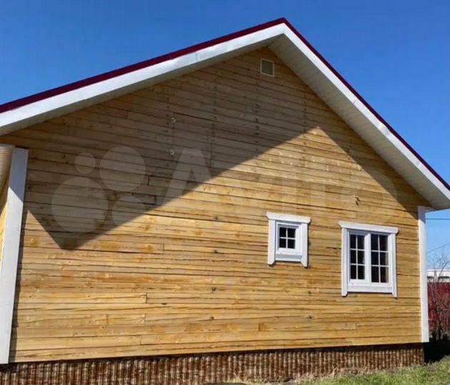 Дом 63 м² на участке 8 сот.