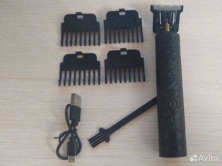 Бритва / триммер / для стрижки волос