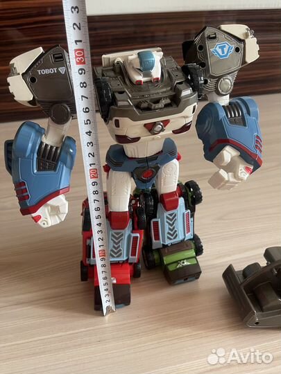 Робот трансформер из серии Тоботы