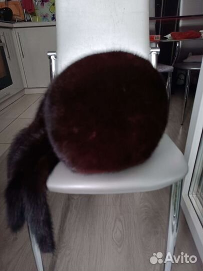 Продам меховую шапку