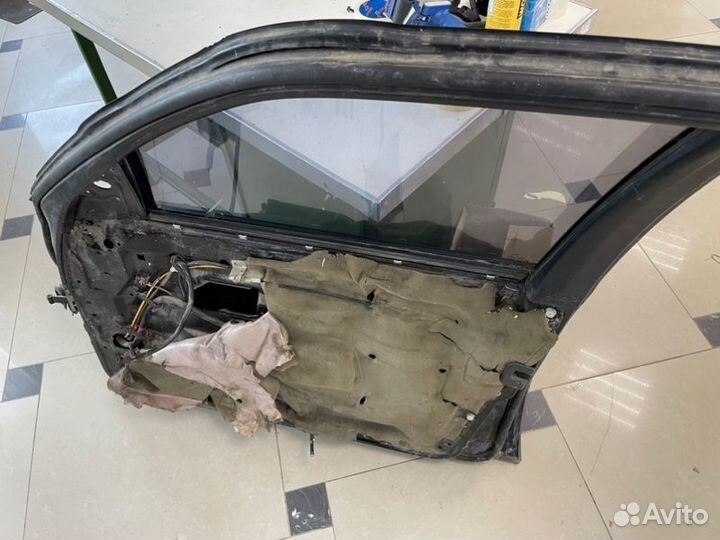 Дверь передняя правая Mercedes-Benz S-Class W140