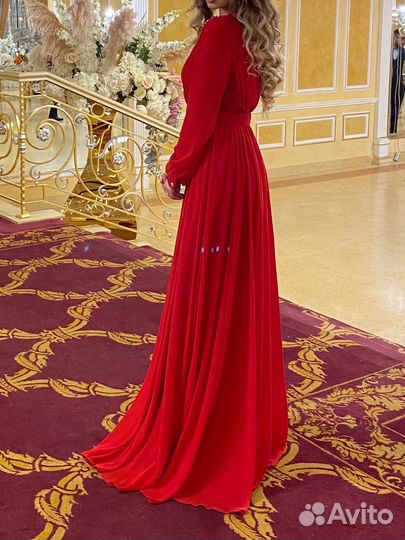 Вечернее платье