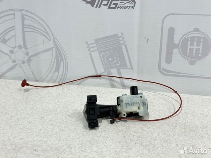 Активатор лючка топливного бака Mercedes-Benz Gl