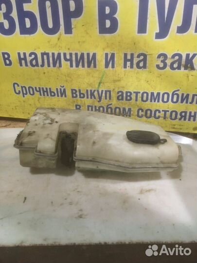 Бачок омывателя Renault Logan