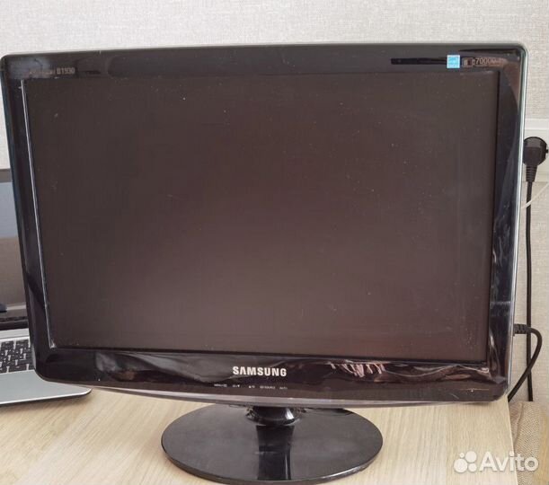 Монитор Samsung