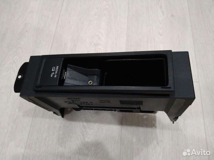 Блок мультимедийный seat сеат 6J0035342F