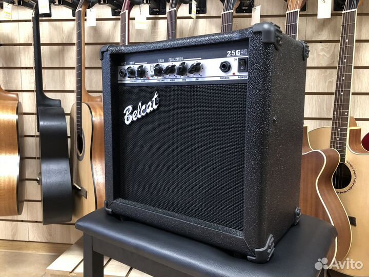 Гитарный комбоусилитель, Belcat 25G, 25Вт