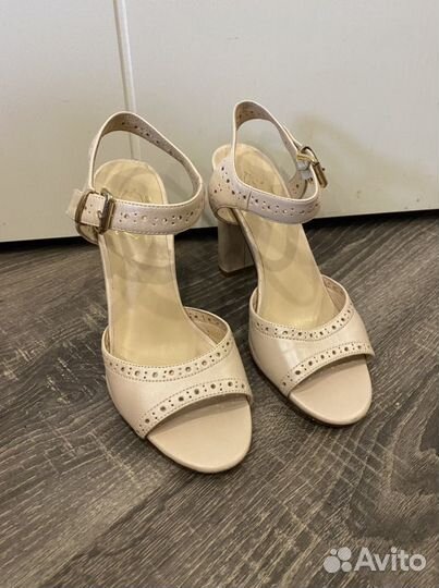 Босоножки женские 37 размер