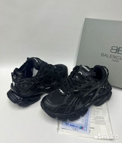 Кроссовки Balenciaga Runner женские