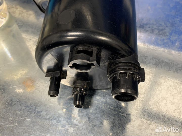 Бачок гидроусилителя руля