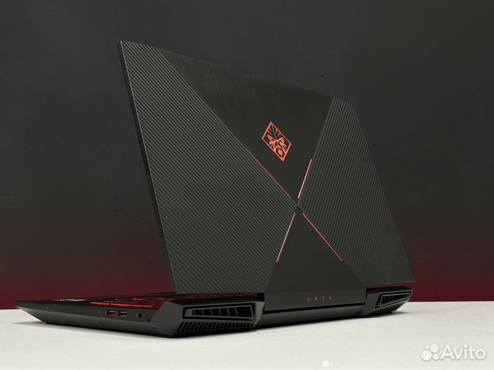 HP Omen 17.3 IPS Core i7 16G озу GTX1050ti SSD+HDD