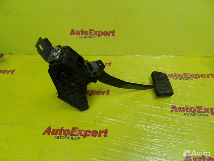 Педаль тормоза Kia Ceed ED АКПП