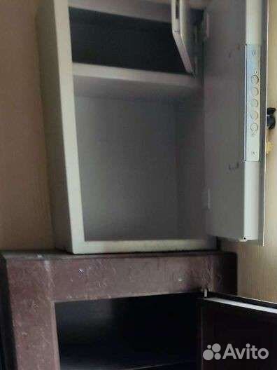 Сейф металлический