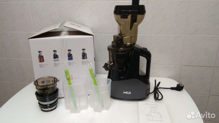 Соковыжималка новая