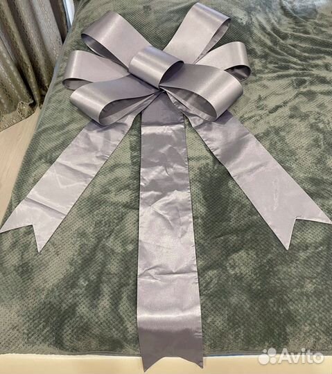 Подарочный бант на машину
