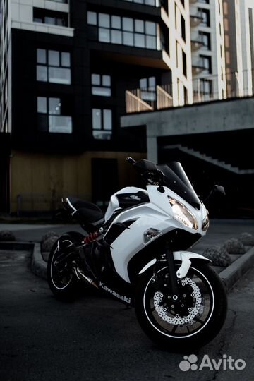 Продаю мотоцикл Kawasaki Ninja 650R ER-6F