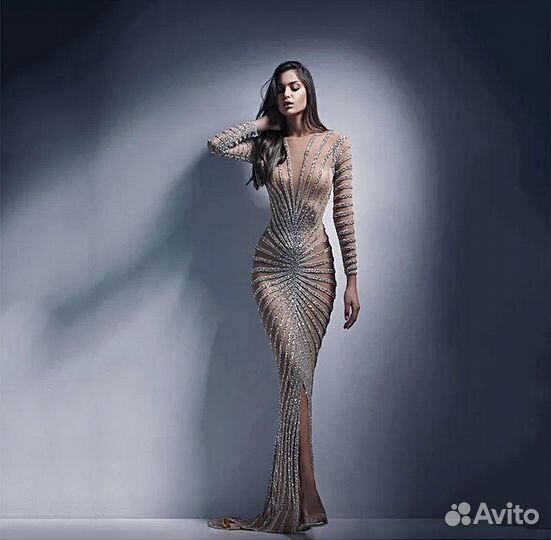 Блестящее платье в пол