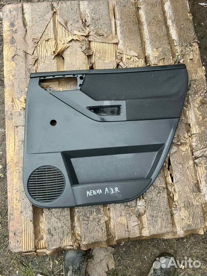 Обшивка двери задняя правая Opel Meriva A