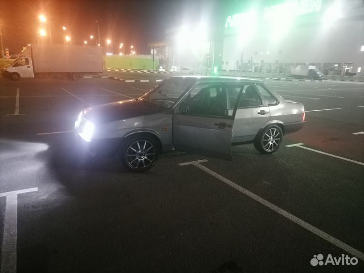 ВАЗ 21099 1.5 МТ, 2003, 200 000 км