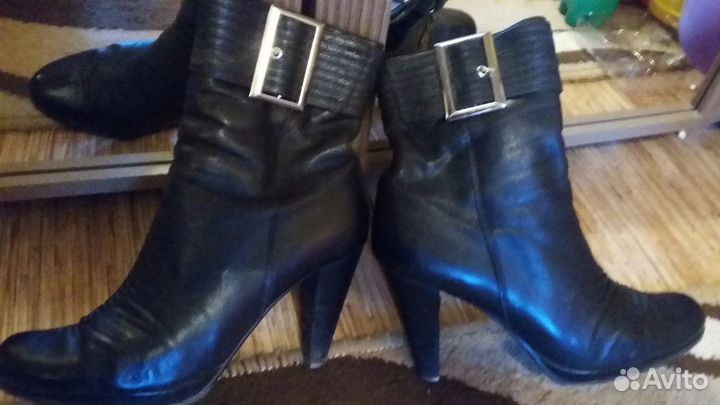Продам женские полусапожки 39 размер