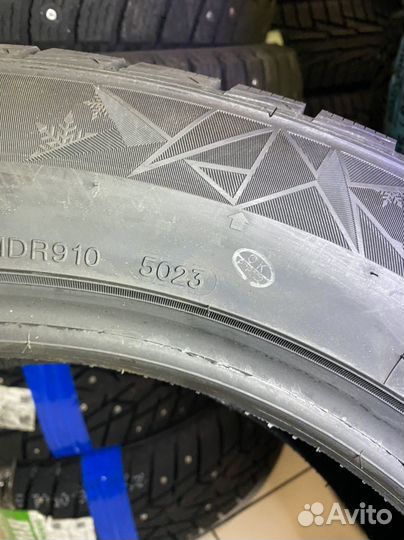 Tracmax X-Privilo S360 235/55 R19 105T