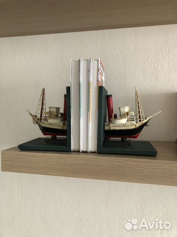 Держатель подставка полочная для книг Корабль