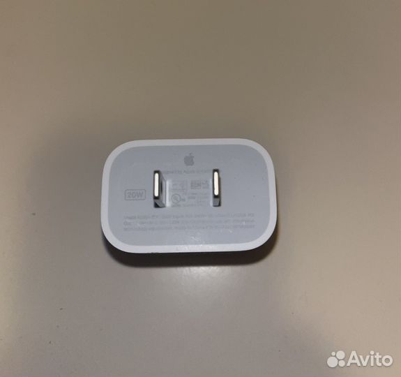 Аериканский адаптер Apple USB-C 20w