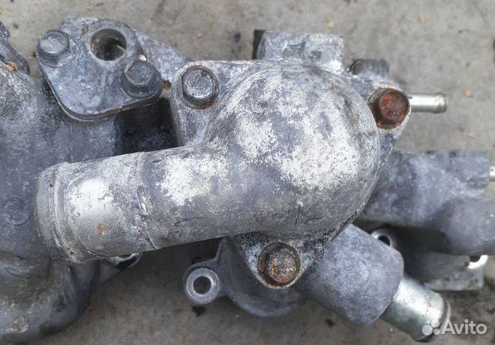 Корпус термостата Mitsubishi Outlander XL 3.0