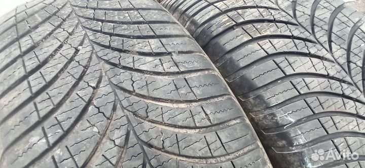Goodyear Vector 4Seasons Gen-3 SUV 235/65 R17