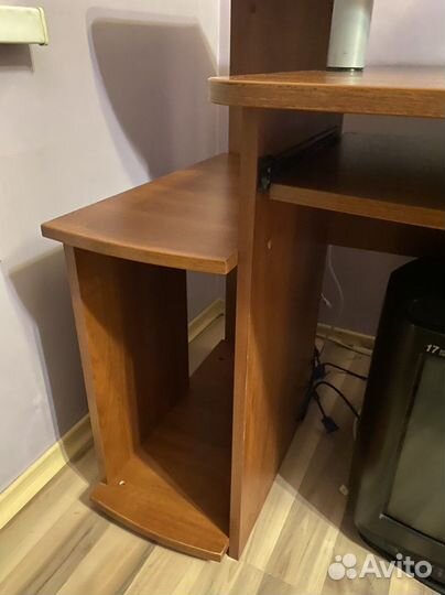 Компьютерный стол