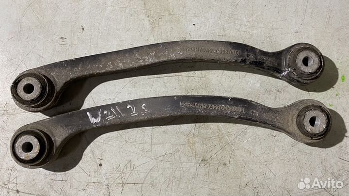 Рычаг задний верхний левый Mercedes Benz W211