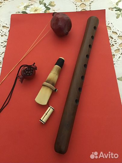 Армянский музыкальний инструмент Дудук