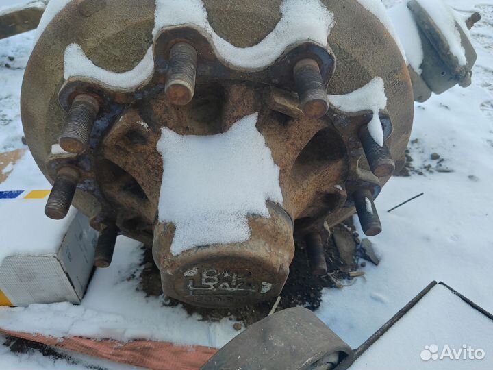 Продам поворотную ось BPW