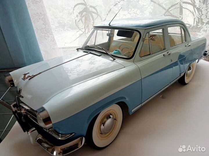 Волга газ 21 модель в масштабе 1:8