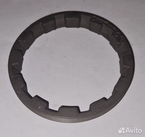 Гайка редуктора корончатая Yamaha 20-30