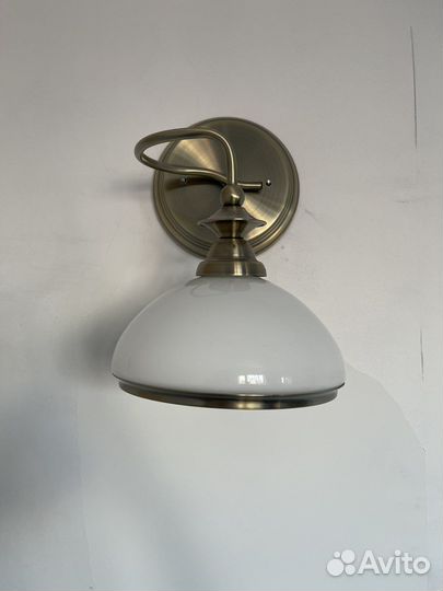 Светильник настенный