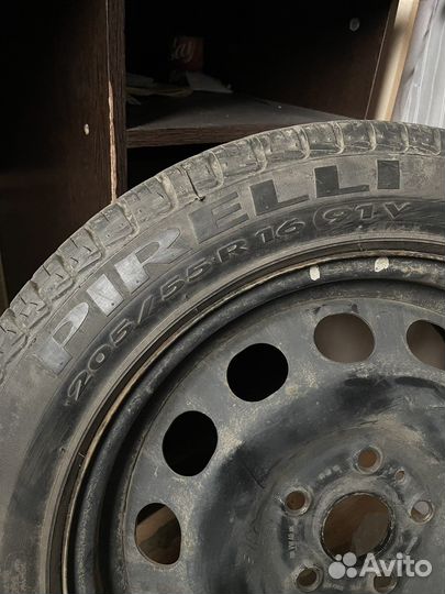 R16 Pirelli P7 205/55, PCD 5x112 DIA 57.1