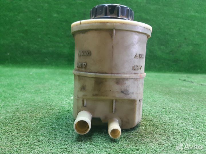 Бачок гидроусилителя Renault Duster F4RA400 2013