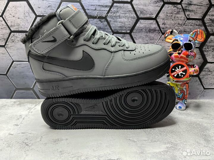 Кроссовки зимние Nike Air Force 1 Mid серые