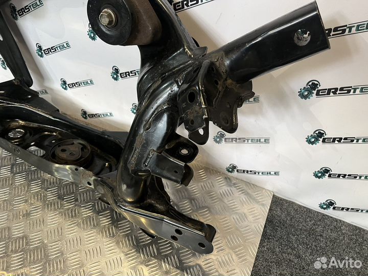 Задний подрамник в сборе Toyota RAV4 40 AVA44