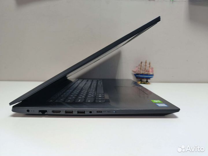 Ноутбук Lenovo V340 - Core i5/GeForce MX110