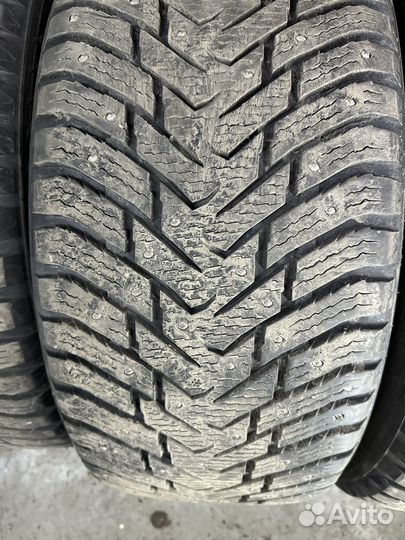 Nokian Tyres Hakkapeliitta 8 SUV 275/45 R21 110T