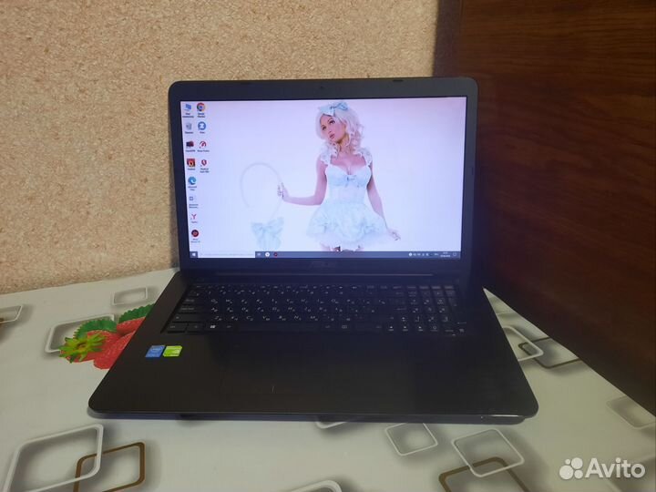 Огромный игровой ноутбук Asus 2 видеокарты