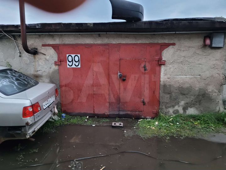 Гараж, > 30 м²