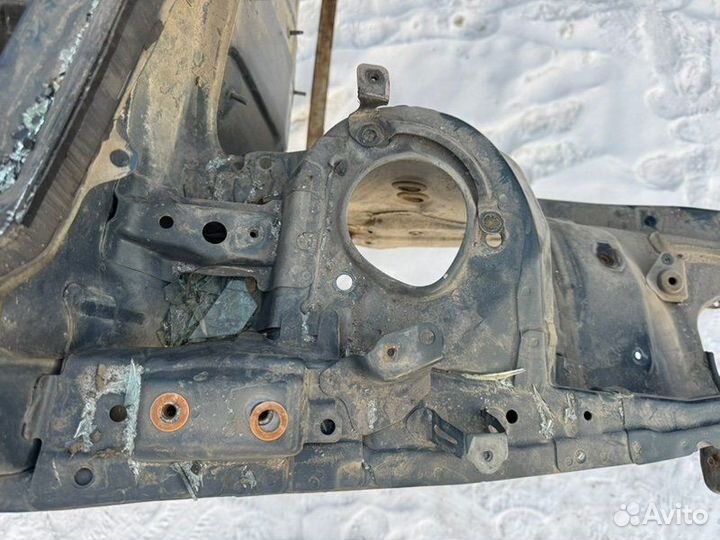 Лонжерон передний правый Toyota Corolla ZRE151L