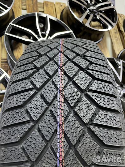 Continental ContiVikingContact 7 215/60 R16 99T