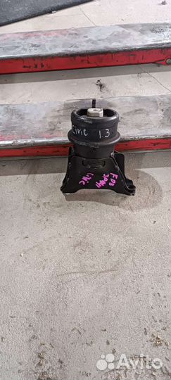 Подушка двигателя Honda Civik 4D 1.3