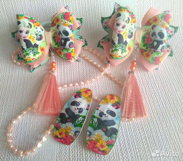 Набор резинок и заколок. Ручная работа